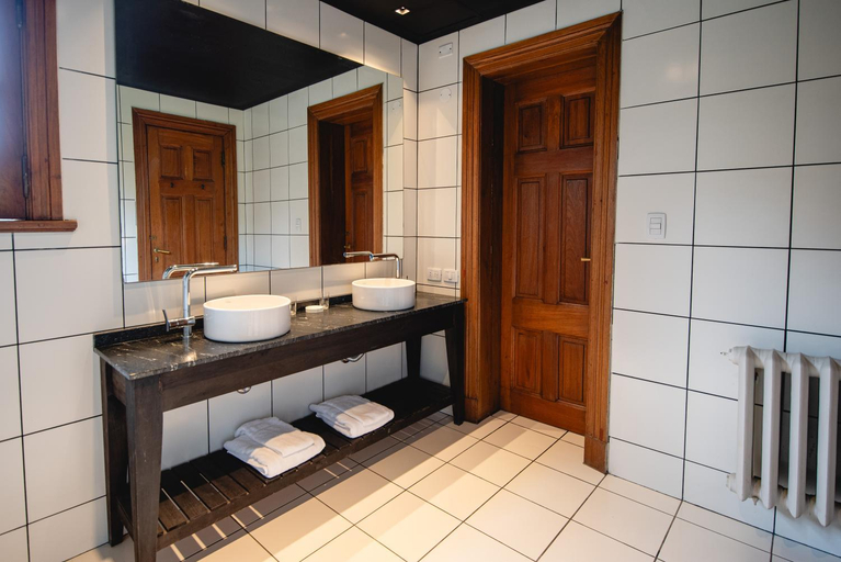 Bathroom 3, Scratch House Hotel Boutique, Colón