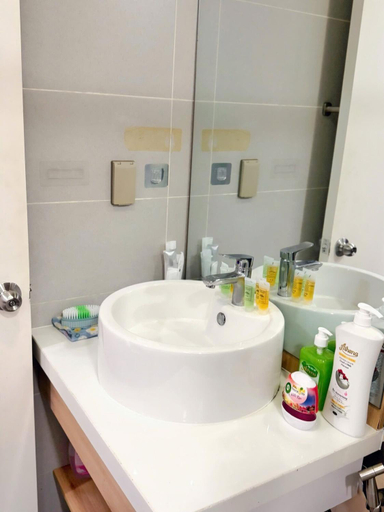 Bathroom 4, Bong's Apartment - Studio @RiverGate - District 4, District 4