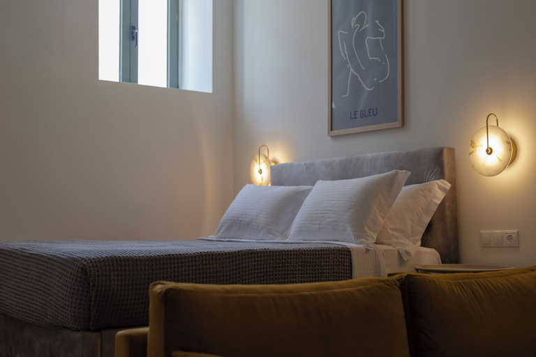 Room 5, Atheniannest By Asomatwn, Attica