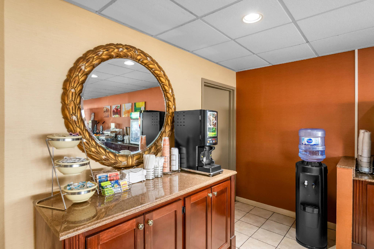Others 5, Quality Inn Waterbury, New Haven