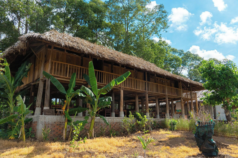 Room 4, Suoi Rao Hao Huc Village, Châu Đức