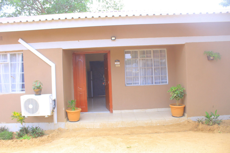 Exterior, Blue Ridge Escape Guest House, Chobe