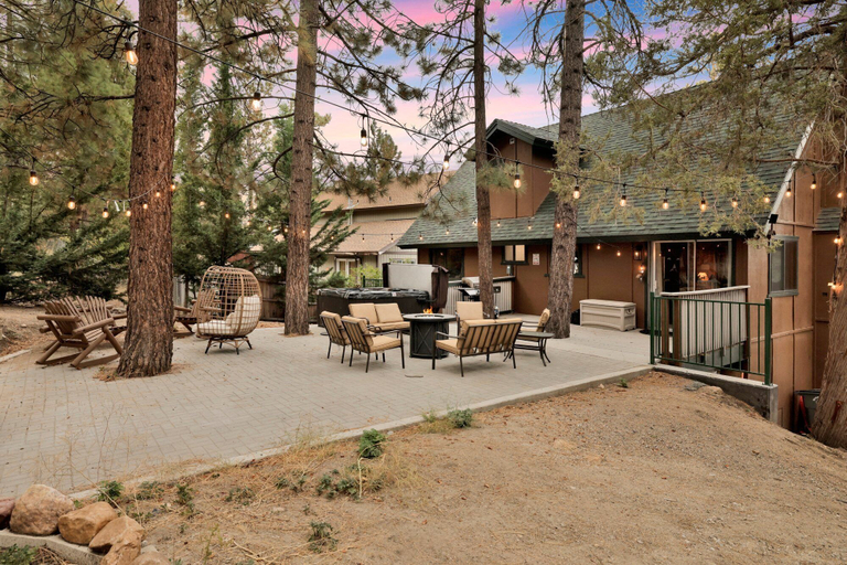 Terrace/patio 2, Lakeview Pines Log Cabin #2585, San Bernardino