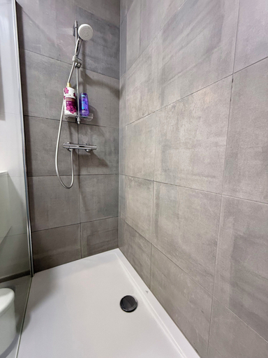 Bathroom 2, Modern & Cosy near Gare du Midi, Bruxelles