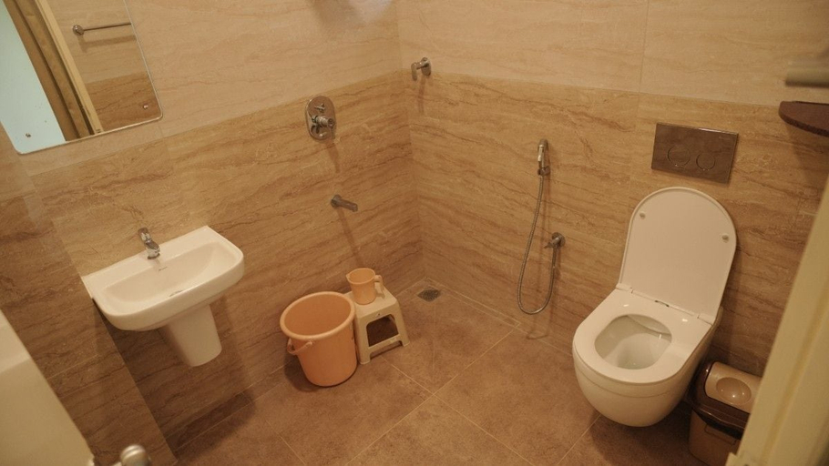 Bathroom 3, Ganesh Residency, Tirunelveli