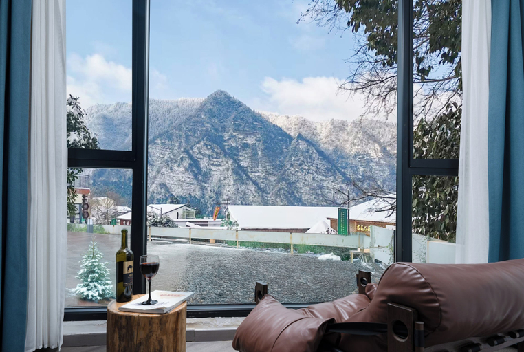 Room 2, Healing House, Zhangjiajie