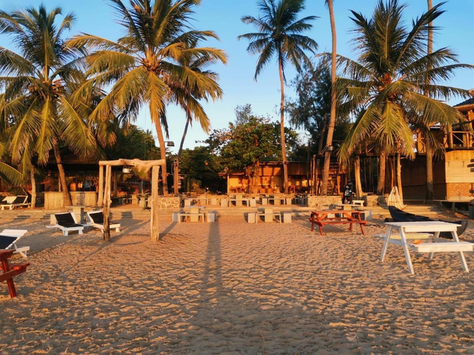 Others 2, BEACH LIFE UPPUVELI, Trincomalee Town and Gravets