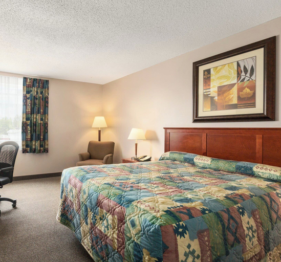 Room 4, Canada Grey Motor Inn, Division No. 4