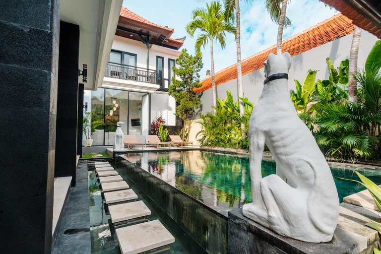 Others 5, Villa Mia Canggu- 3BR Pool, Finns & Berawa Beach, Badung
