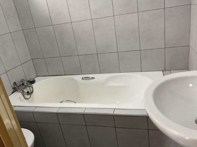 Bathroom 4, Northmead lodge, Ekurhuleni