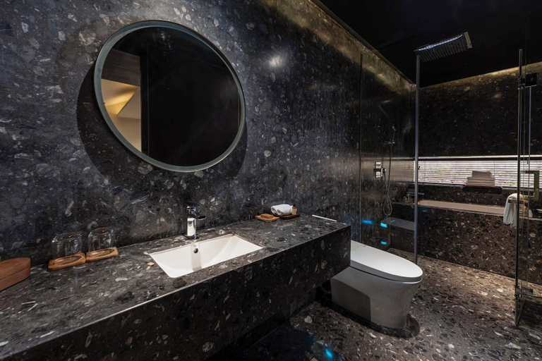 Bathroom 3, Lushimon Retrecrt, Hangzhou
