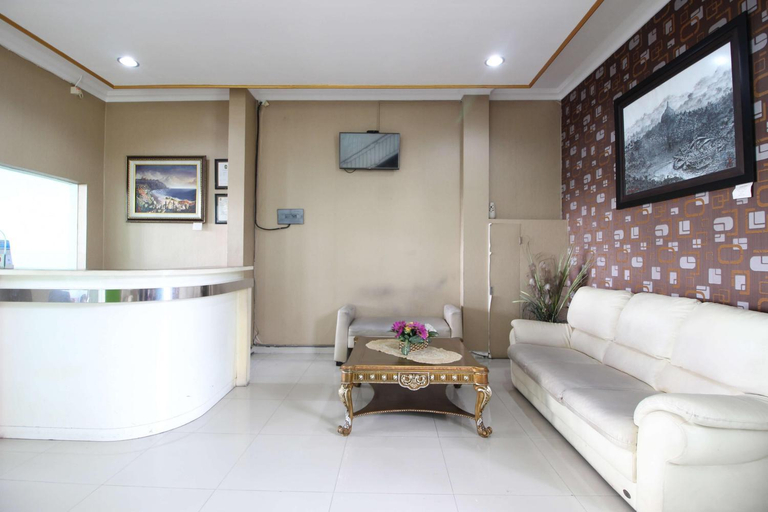 Public Area 3, RedDoorz Plus @ Timoho, Yogyakarta