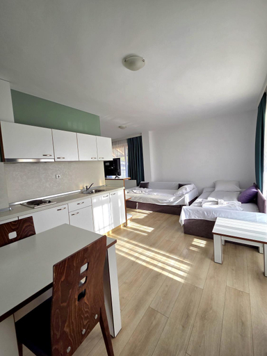 Bedroom 2, Elegance Spa Hotel, Garmen