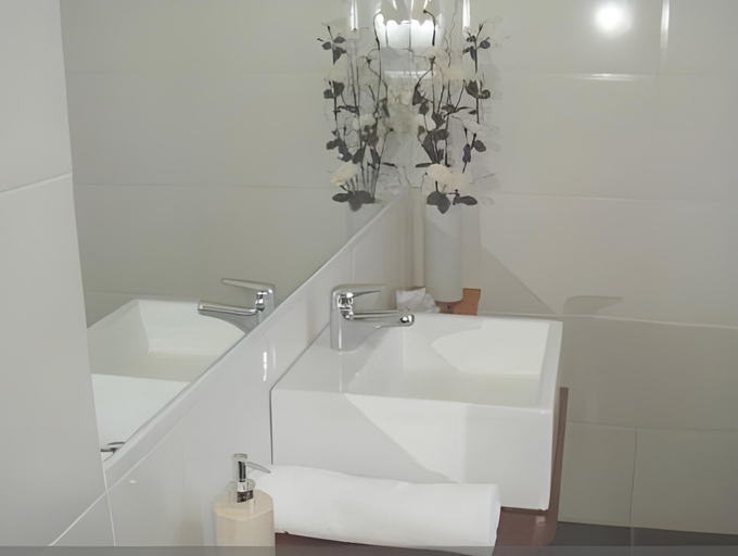 Bathroom 3, Los Muelles Boutique Hotel, n.a356