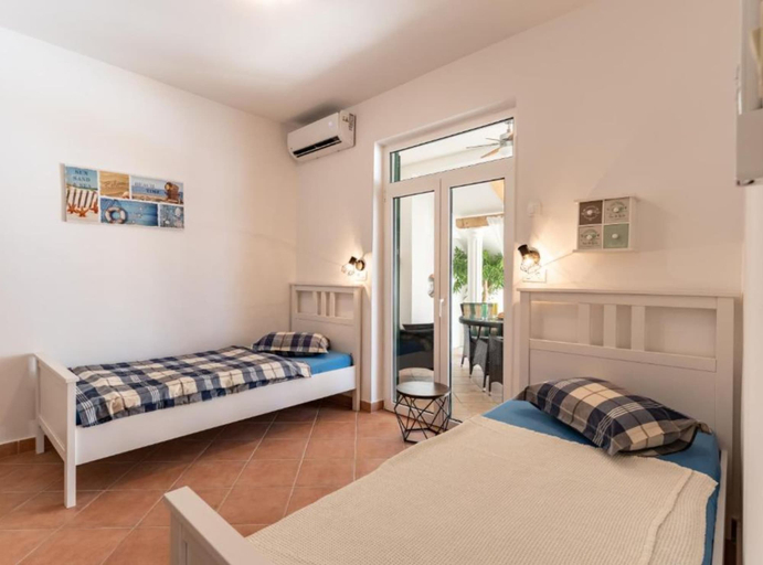 Room 3, Apartment Verde Blu, Novalja