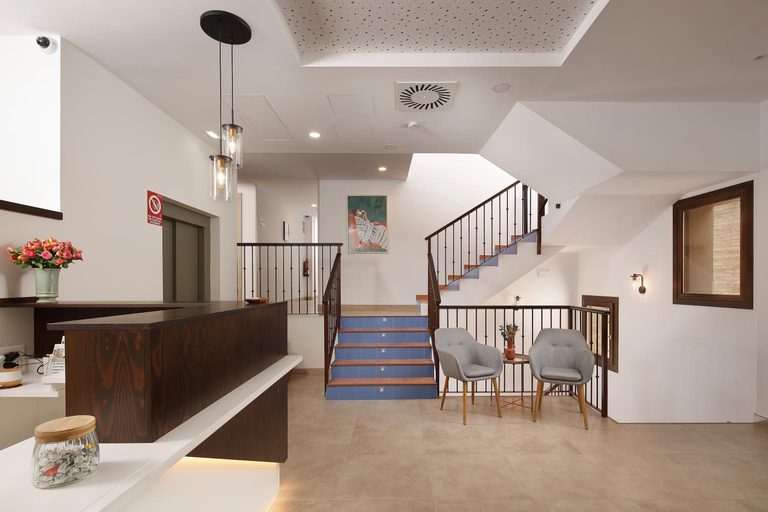 Public Area, Hotel Vinoteca Alquezar - Adults Only -, Huesca