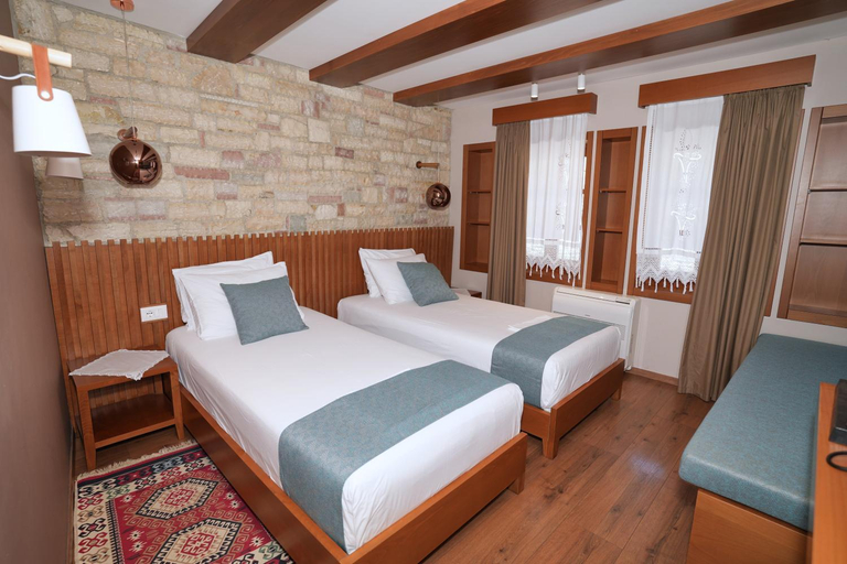Bedroom 2, Palorto Traditional Hotel, Gjirokastrës