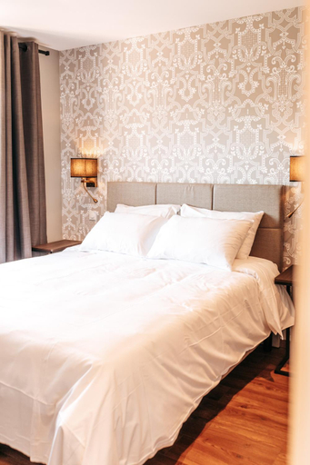 Bedroom 2, Le Coq Hardi, Calvados