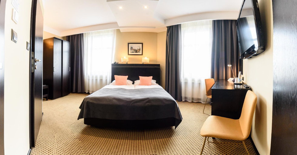 Bedroom 2, Hotel Fado Spa Restaurant, Świdnica