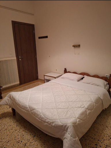 Bedroom 4, Ermis Hotel, Peloponnese