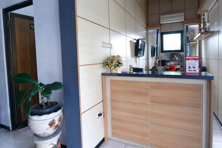 Others 5, RedDoorz Plus near Undip Tembalang, Semarang