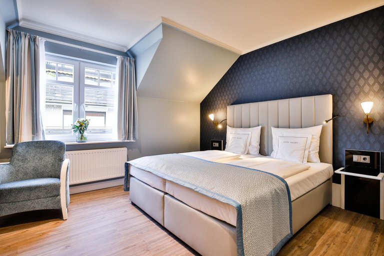 Bedroom 2, Sylthotel Raffelhuschen Garni, Nordfriesland