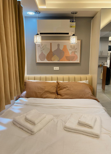 Bedroom 3, Warm and Cozy Studio with Balcony, Cebu City