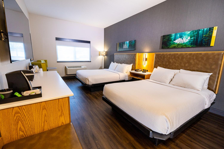 Bedroom 2, Creekside Hotel & Suites, Douglas