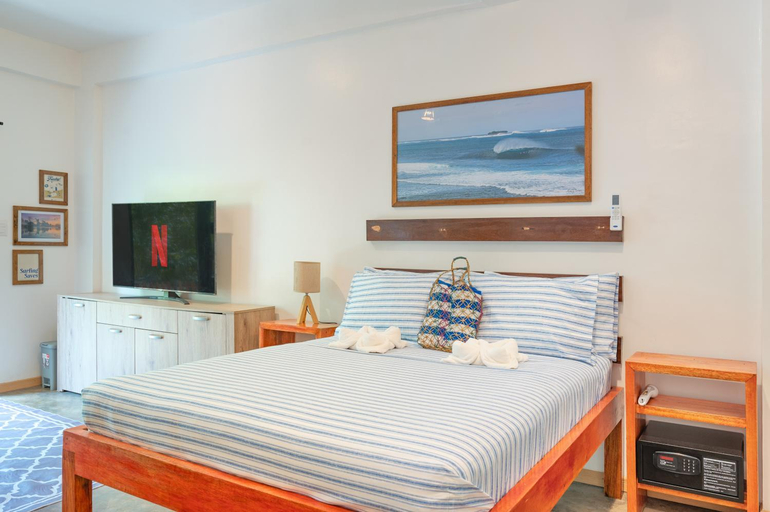 Bedroom 3, Fat Lips Surf Lodge, General Luna