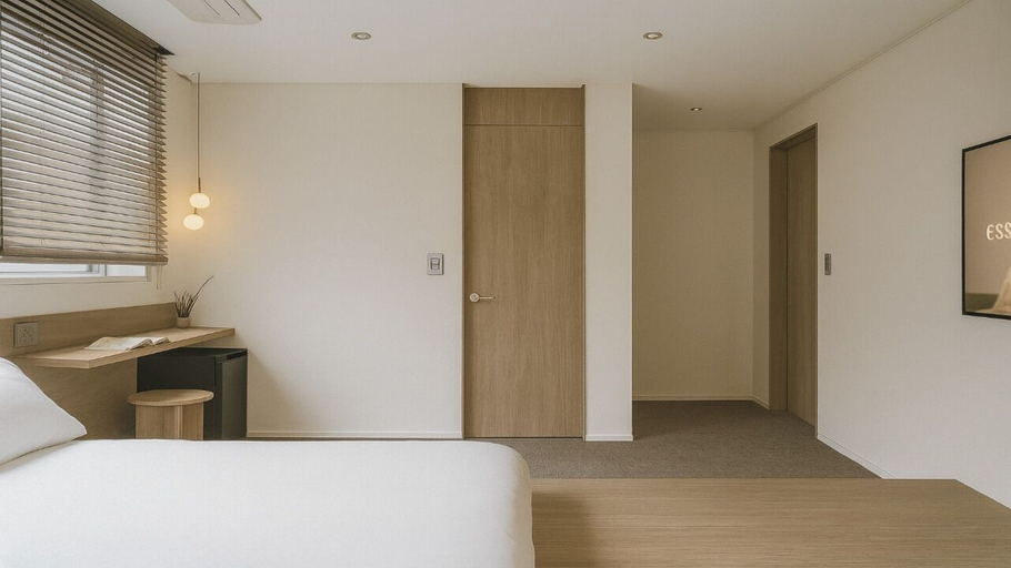 Room 4, GOYOJAE HOTEL, Suwon