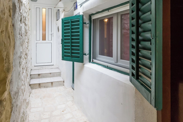 Others 4, Studio Varos in the heart of Split, Split