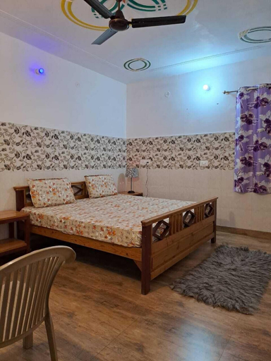 Room 3, Gopi Homestay and Restaurant (Jim Corbett), Almora