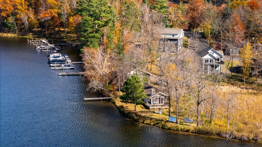 Others 5, Lost Lake Lodge, Cass