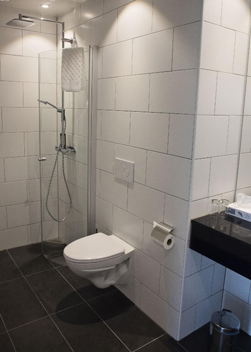 Bathroom 5, Hotel Oresund Conference & Spa, Landskrona