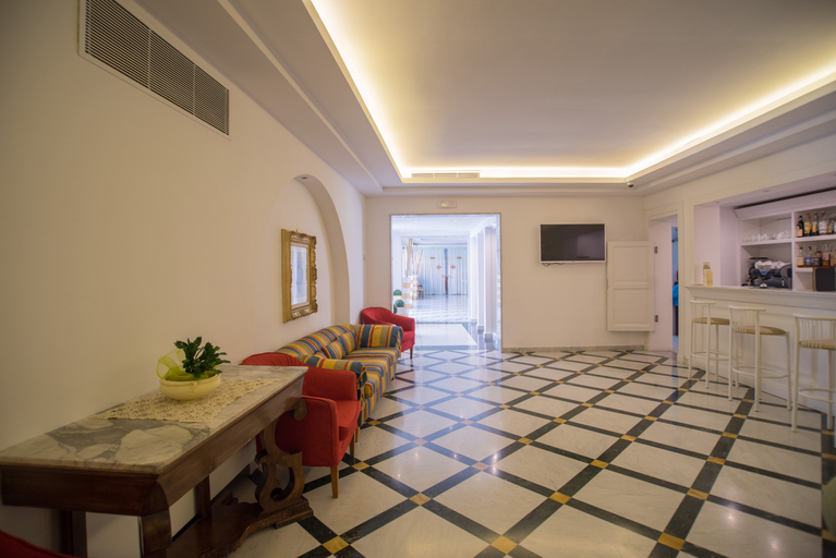 Public Area 5, Hotel Villa Maria, Napoli