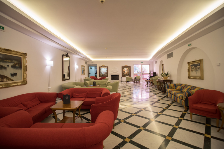 Public Area 5, Hotel Villa Maria, Napoli