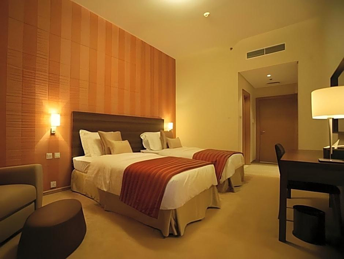 Bedroom 3, Nojoum Hotel Apartments LLC, Dubai