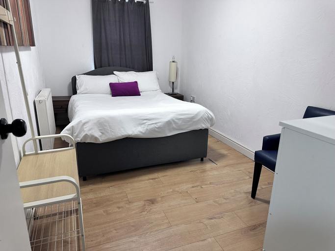 Bedroom 2, City Apartment Aldgate, London