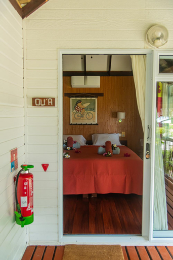 Bedroom 2, Raira Lagon