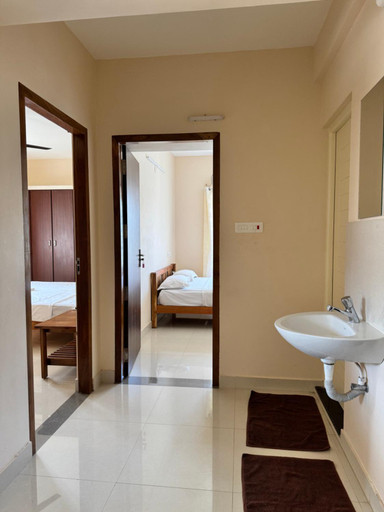 Bathroom 2, Nachiyar Suites, Thiruvananthapuram