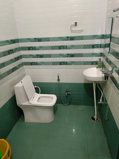 Bathroom 2, Baba Vishwanath Homestay, Varanasi