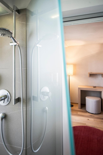 Bathroom, Das Panorama Designhotel, Bolzano