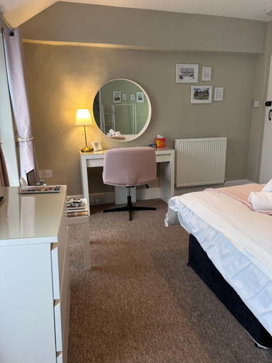 Bedroom 2, The Lethbridge Arms, Somerset