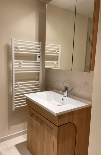 Bathroom amenities, Zenao Appart'hôtels Saint-Mandé, Val-de-Marne
