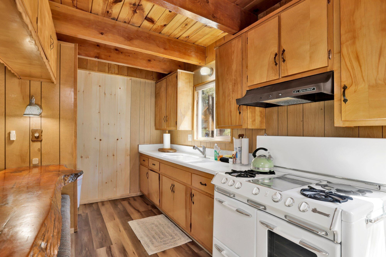 Private kitchen 3, Slope Side Getaway #2526, San Bernardino