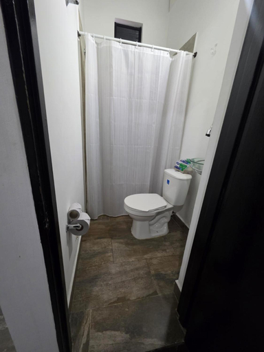 Bathroom 4, Hotel Prestige, Medellín