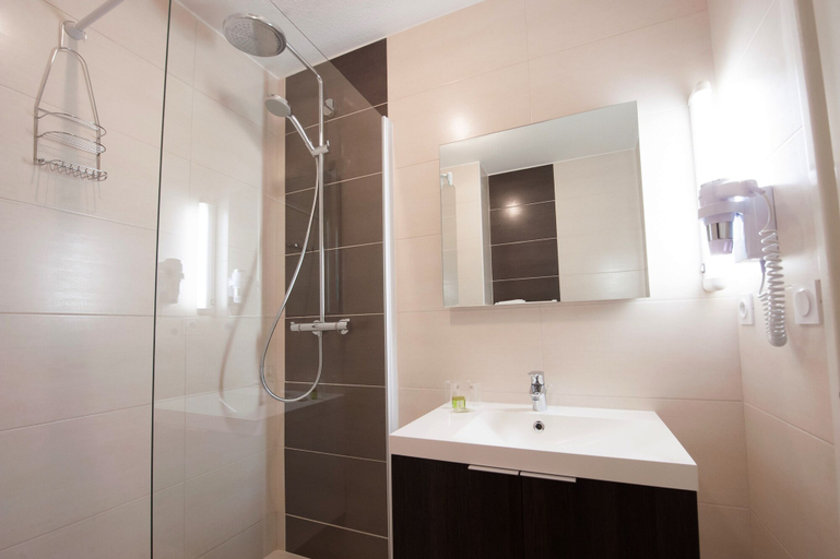 Bathroom 3, Hôtel L'Espadon, Vendée