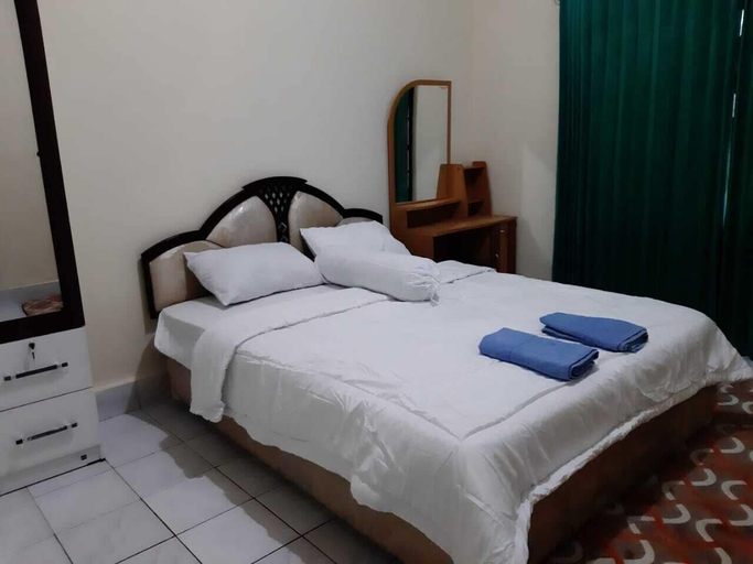 Room 3, OYO 94930 Yetelu Guest House, Bontang