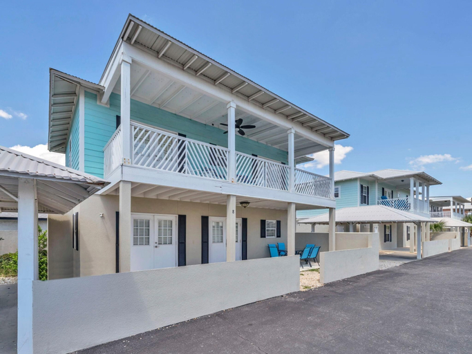 Exterior 5, Seaview Village #8, Bay