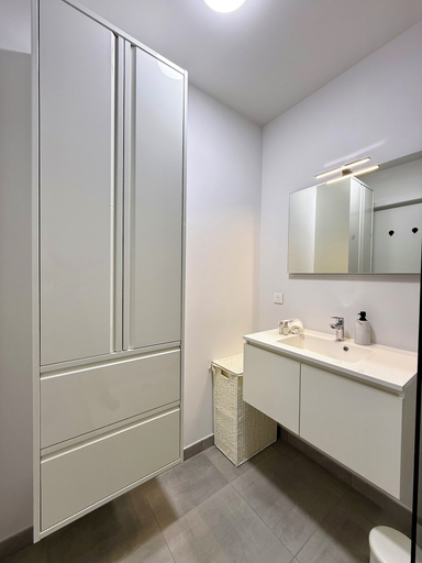Bathroom 5, Modern & Cosy near Gare du Midi, Bruxelles